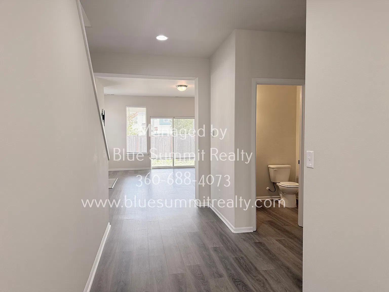 4 bed, 2.5 bath, 2524 sqft, $2,895 — Photo 3