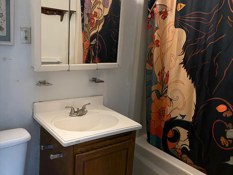 605 Mahantongo St #1 — Photo 17