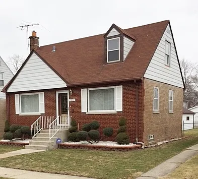 17807 Exchange Ave photo 1