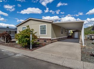 127 SE Country Side Ln, Winston, OR