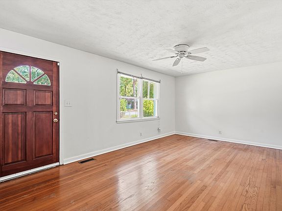 5th image of 3455 Cynthia Dr