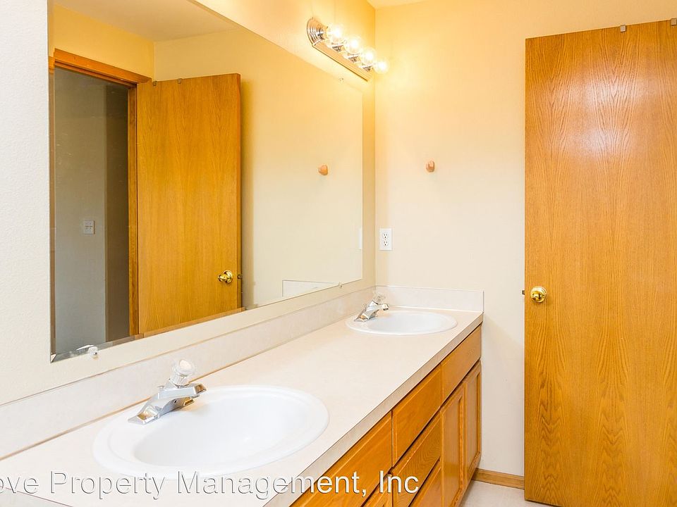 1st image of 15513 NE 86th St