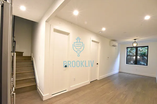 Rented by null | media 43