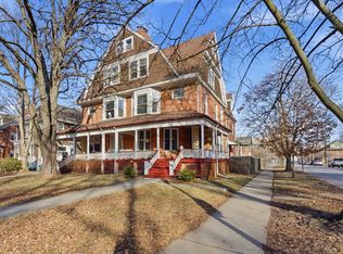 2001 Orrington Ave #2001, Evanston, IL 60201