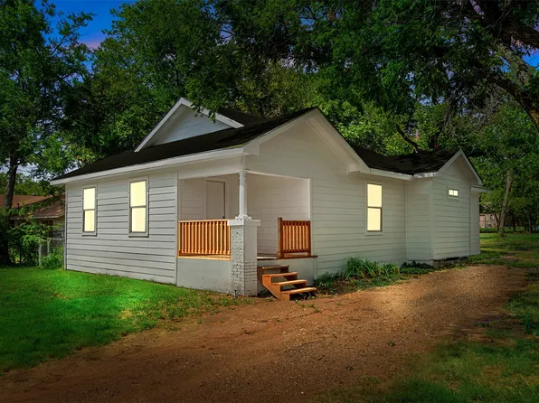 1512 N Wilhite St, Cleburne, TX 76031