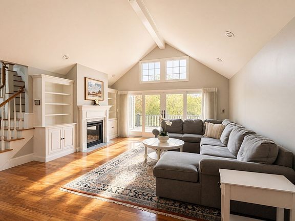 4th image of 82 Thistle Patch Way