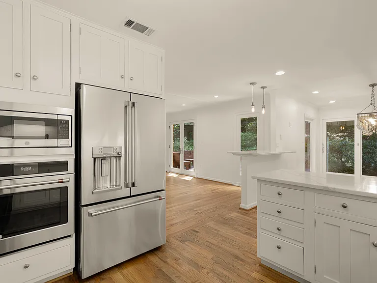 1318 Round Oak Ct — Photo 15