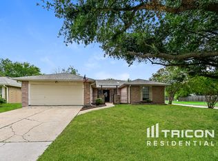 7902 Battlepine Dr, Houston, TX 77040