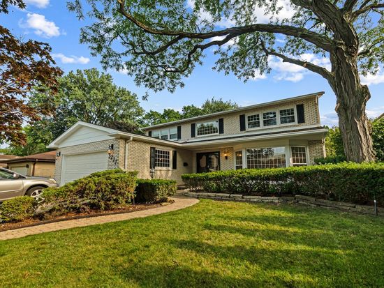 3227 Greenleaf Ave, Wilmette, IL 60091