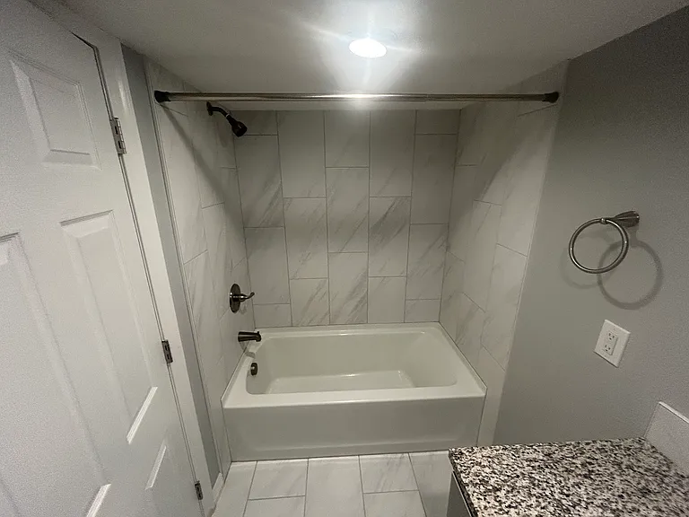 1457 Ivy St — Photo 15