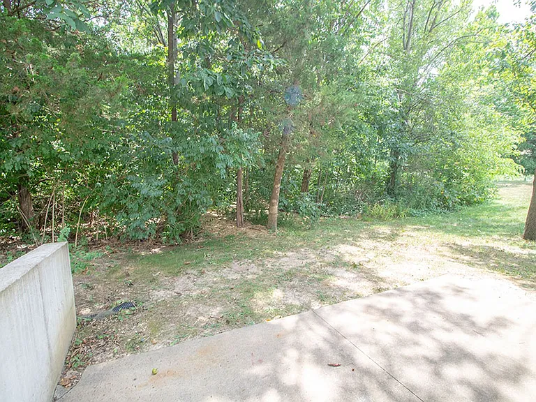 5567-5569 E Pinehurst Ln — Photo 10