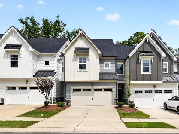 8045 Windthorn Pl, Cary, NC 27519