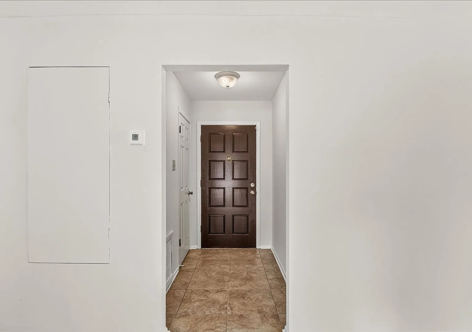 4109 Fonvilla Circle - 3/Bed 2/Bath - $1,695/month — Photo 3