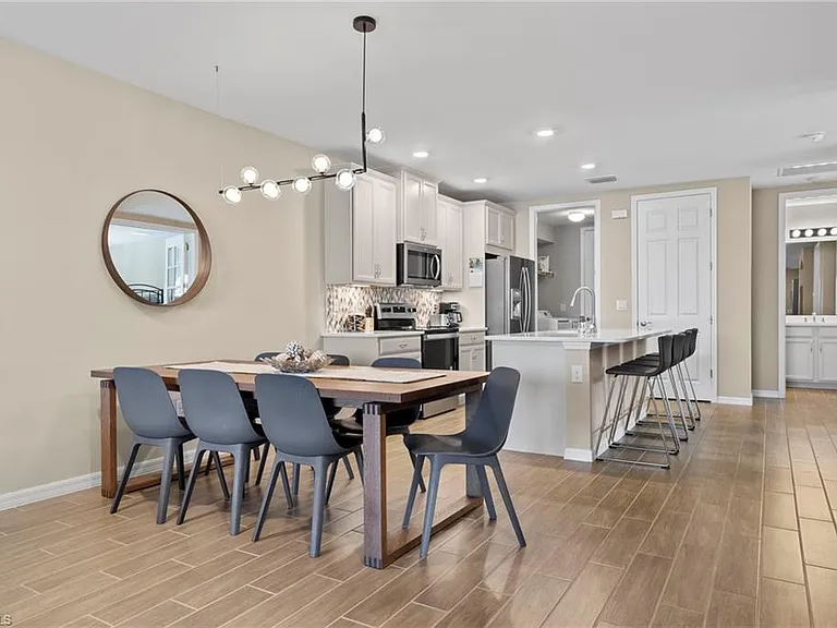 14644 Edgewater Cir — Photo 10