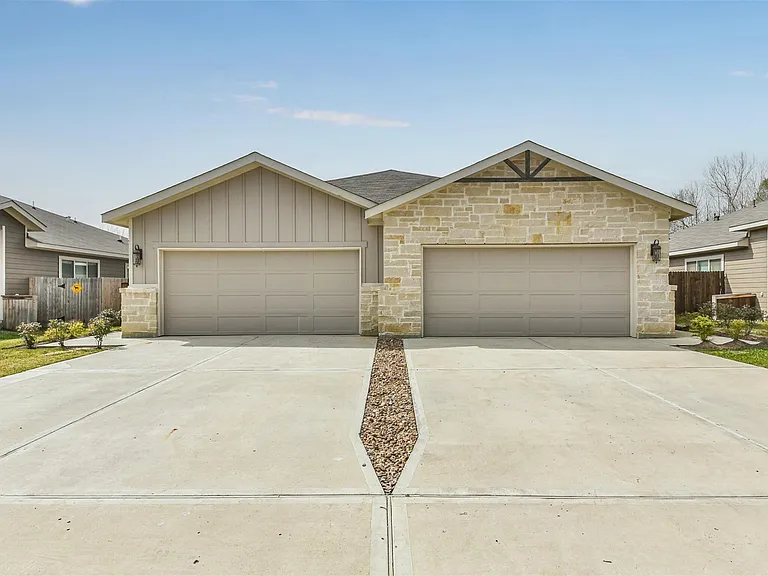 25141 Pacific Wren Dr — Photo 2