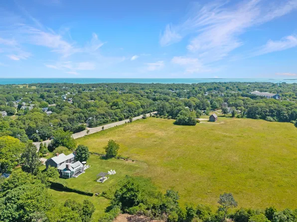 128 W Tisbury Rd, Edgartown, MA 02539