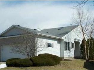 4165 Fairview Dr, Bettendorf, IA 52722