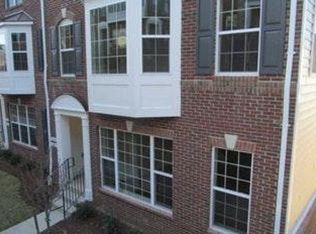 2267 Kew Gardens Dr, Woodbridge, VA 22191
