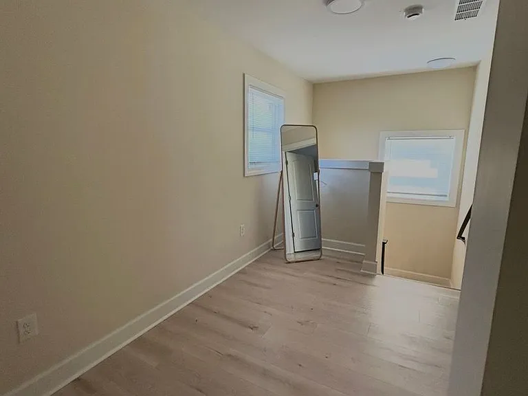 620 Addison Ave — Photo 13
