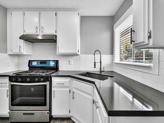 4th image of 4311 Toland Way #203-A