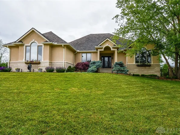 2338 Abbey Ln, Xenia, OH 45385