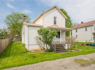 106 Level St, Bentleyville, PA 15314