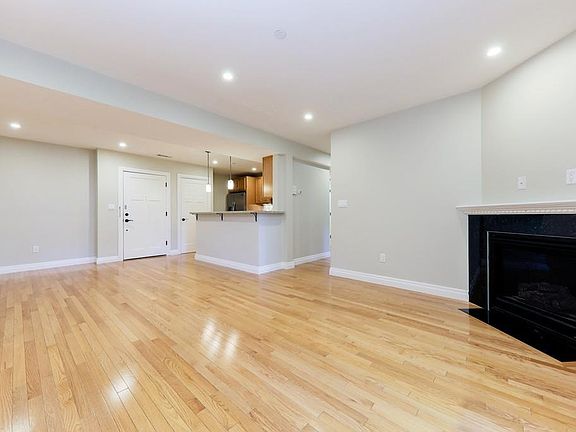 5th image of 36 Central Ave Unit 9