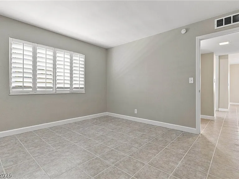 4815 Castle Rock Ct — Photo 18