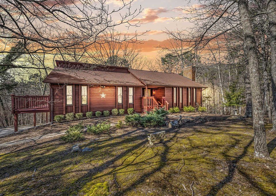 1st image of 2264 Laurel Woods Dr