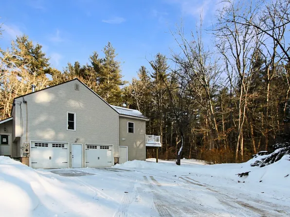 37 Saint Laurent Drive, Hudson, NH 03051