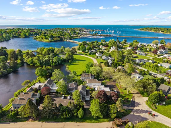 2 Quanaduck Cove Court #2, Stonington, CT 06378