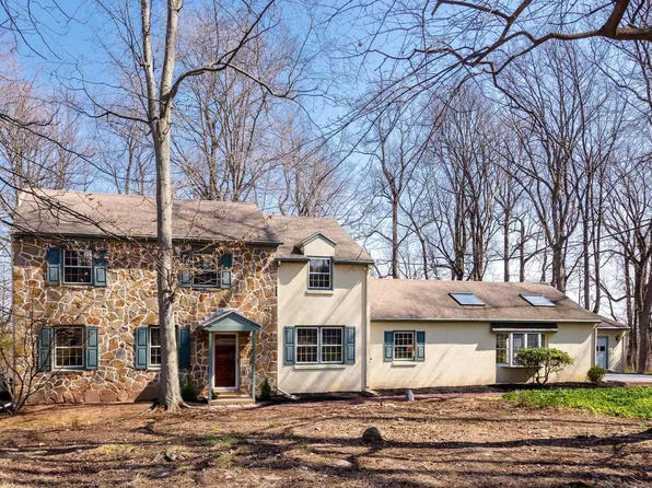 1116 Tinkerhill Ln, Malvern, PA 19355