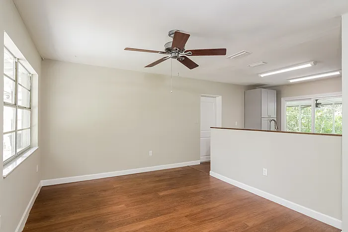 2 bed, 1.0 bath, 1008 sqft, $1,930 — Photo 4