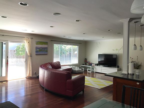 5th image of 2878 Ronco Dr