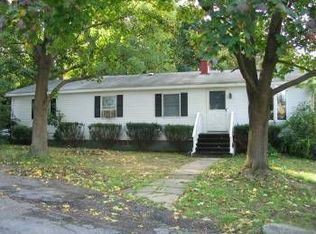 58 126th St, Troy, NY 12182