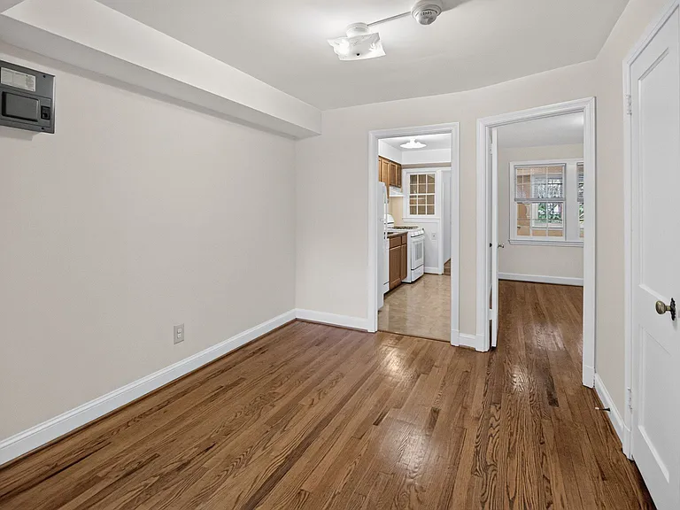 7814 Tilbury St #20 — Photo 5