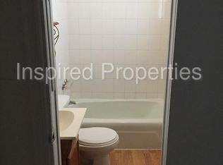 416 Ridgeway St #A, Gloucester City, NJ 08030