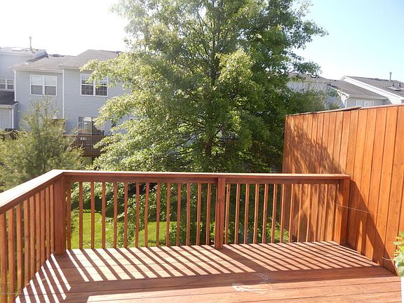 4th image of 20 Chimney Ct #167