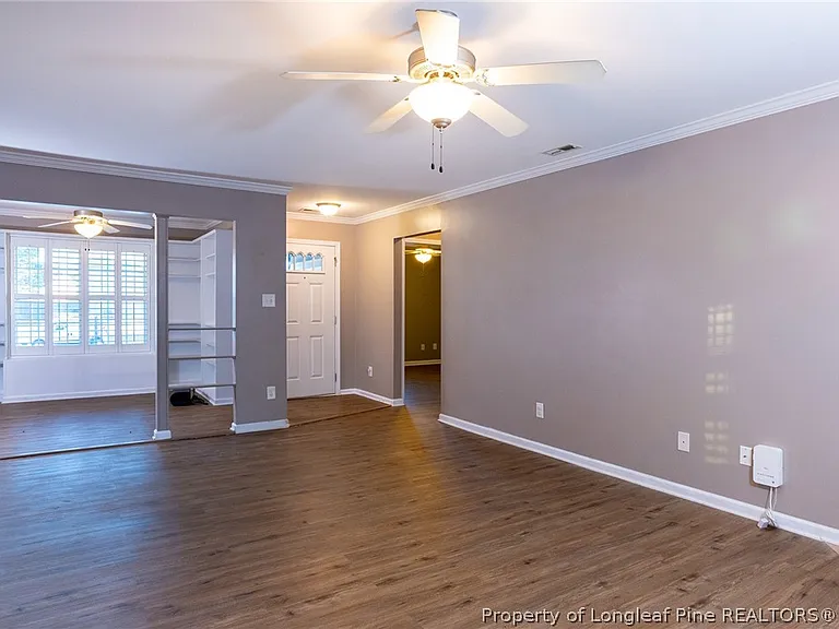 700 Hogart St — Photo 14