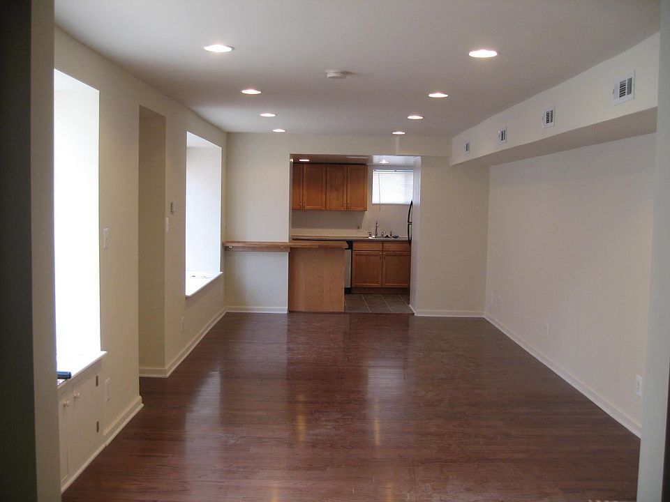 1st image of 845 N 21st St APT 1