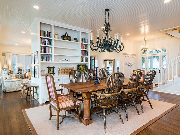 4th image of 34 Atlantic Beach Ct