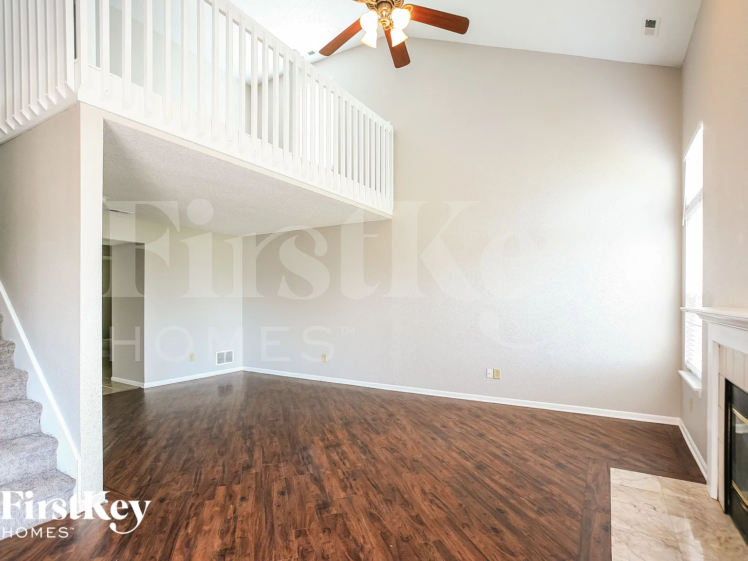 3 bed, 2.5 bath, 1716 sqft, $2,095 — Photo 3