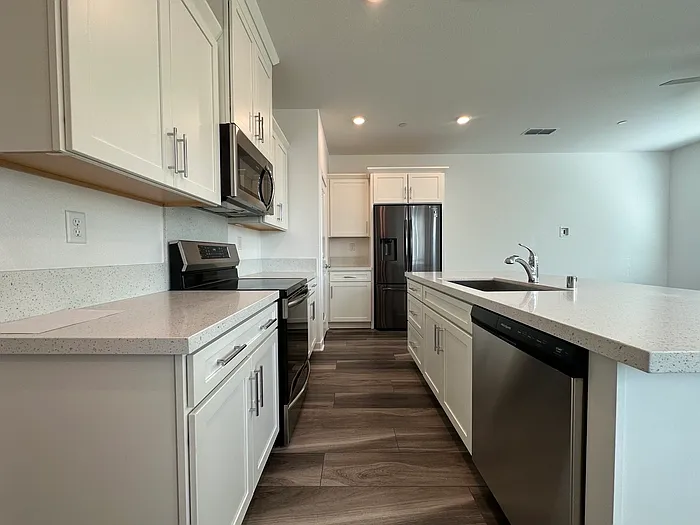 5301 E Commerce Way #53101 — Photo 12