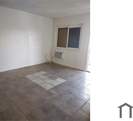 5th image of 2423 Boxwood St APT 4