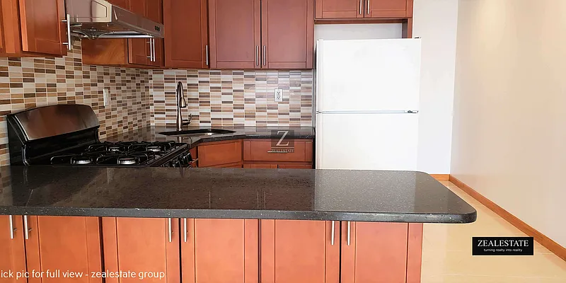 Rented by ZealEstate Group Inc | media 21