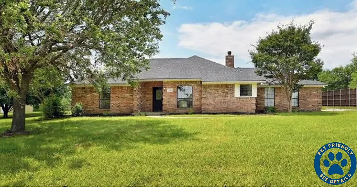 3 bed, 2.0 bath, 1892 sqft, $2,699 — Photo 1