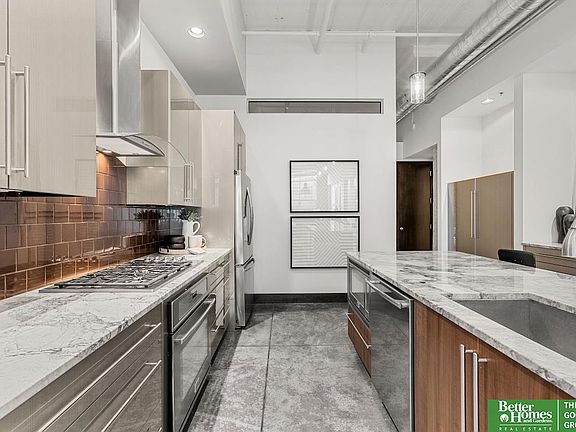 5th image of 1502 Jones St APT 303