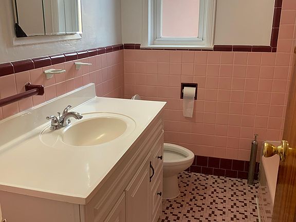 2nd image of 4334 196th St Floor 2