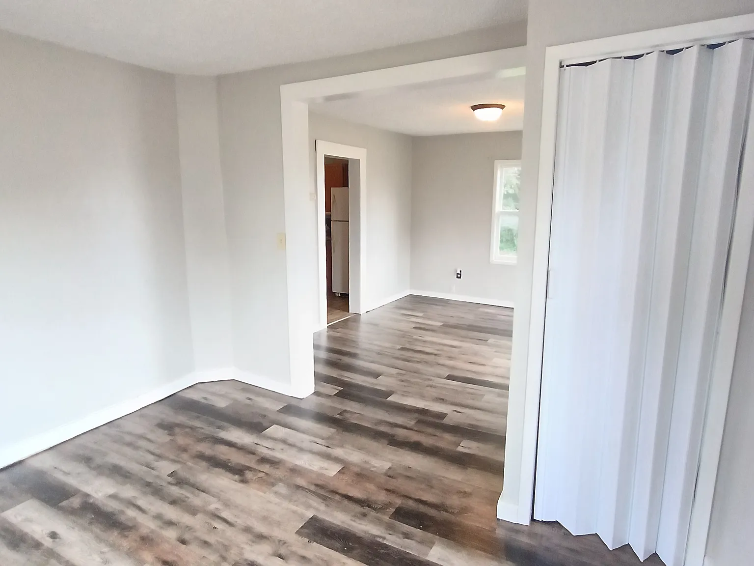 2 bed, 806 sqft, $900 — Photo 4