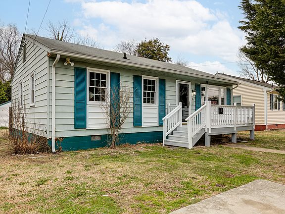 3rd image of 4 S Grove Ave
